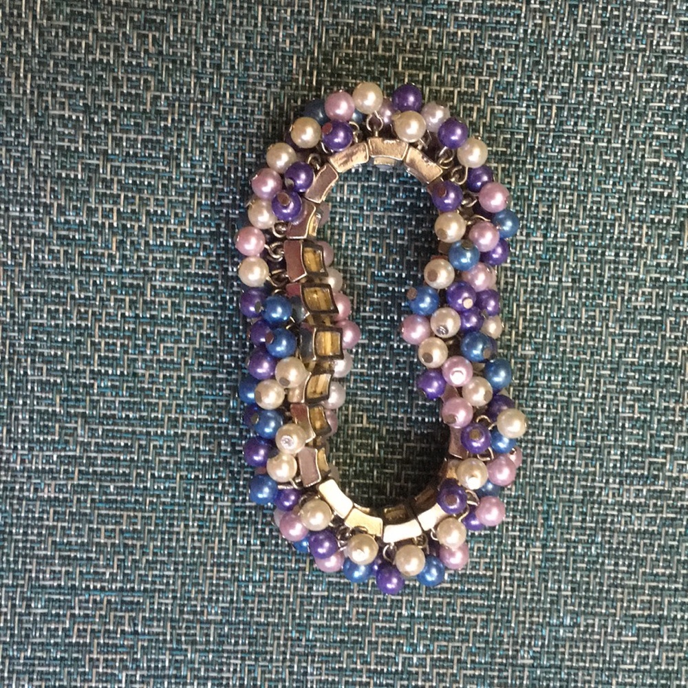 LOFT stretchy faux pearl bracelet